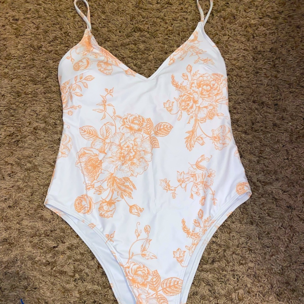 High cut One piece